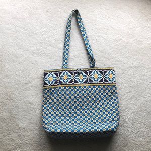like new Vera Bradley tote